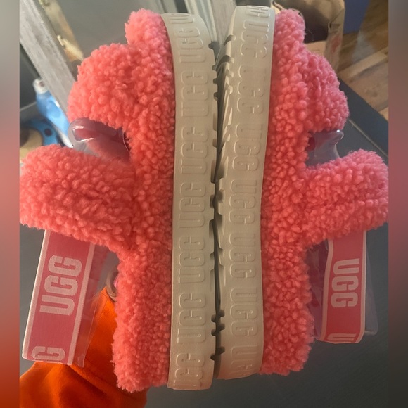 Uggs wedge , pink... - Picture 2 of 3